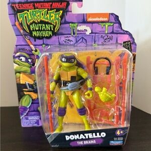 Nickelodeon TMNT Donatello Figure with Green and Purple
